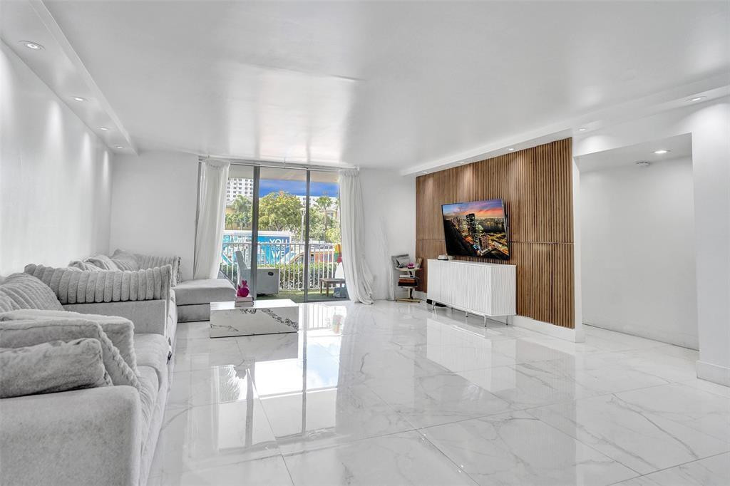 Aventura photo 1