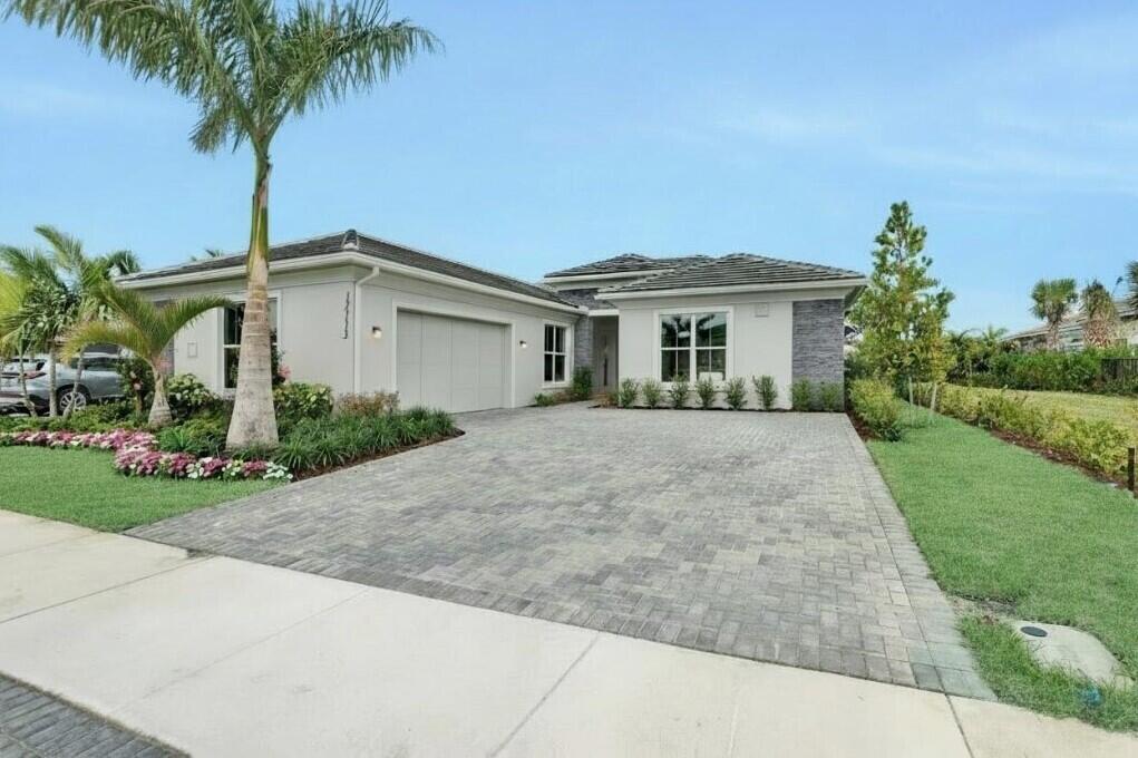 Palm Beach Gardens photo 2