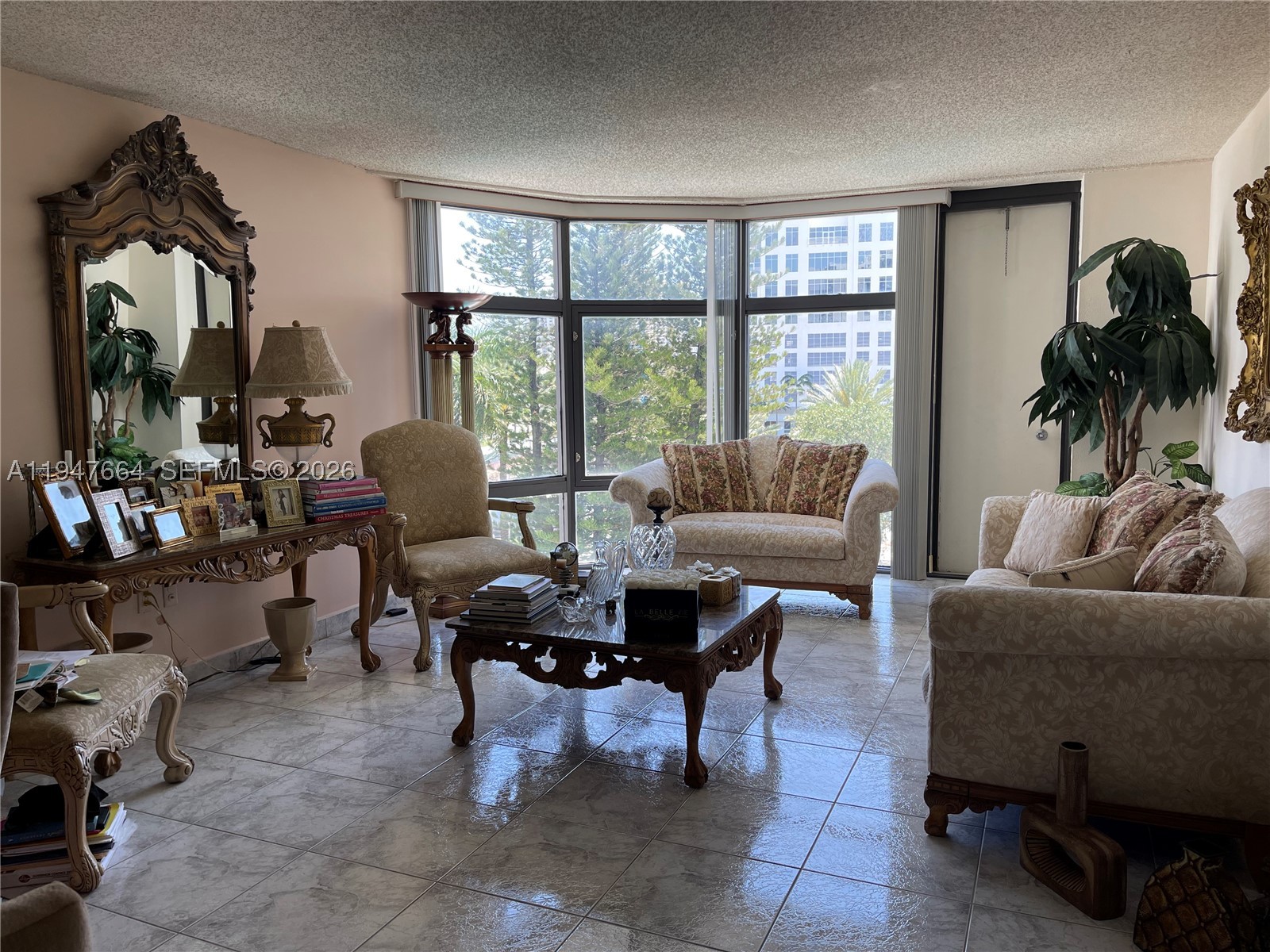 Aventura photo 1