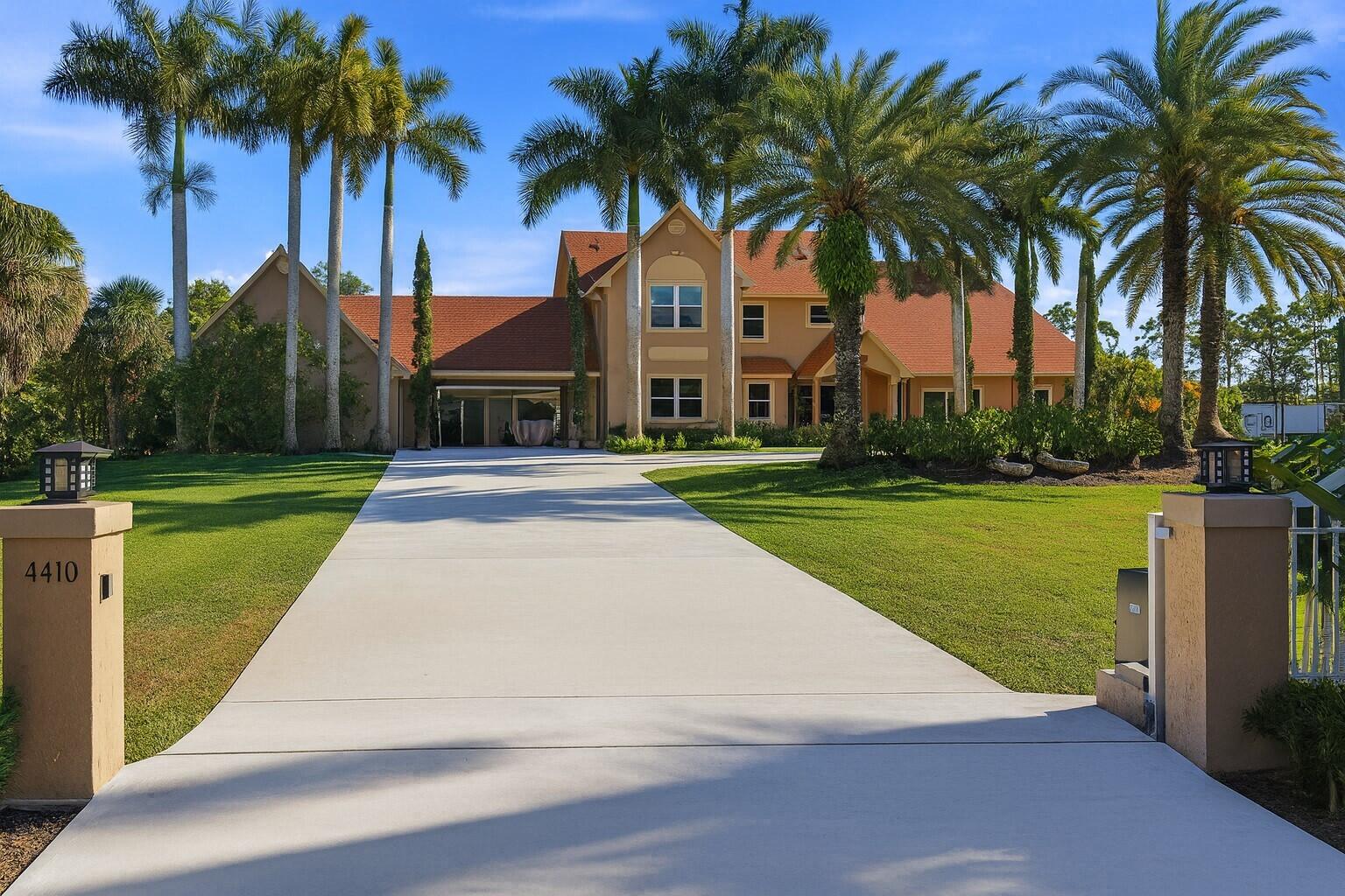 Palm Beach Gardens photo 1
