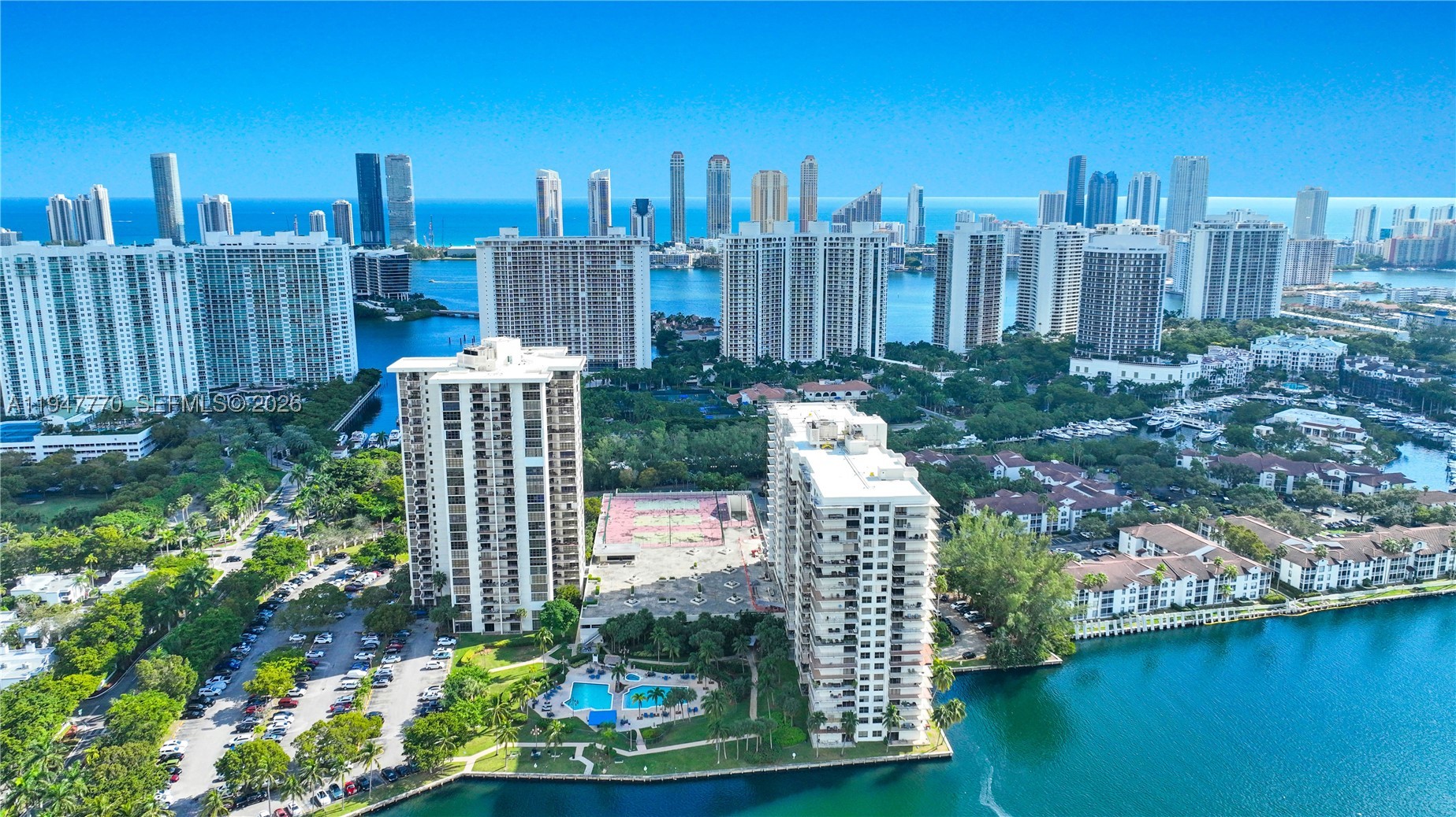 Aventura photo 1