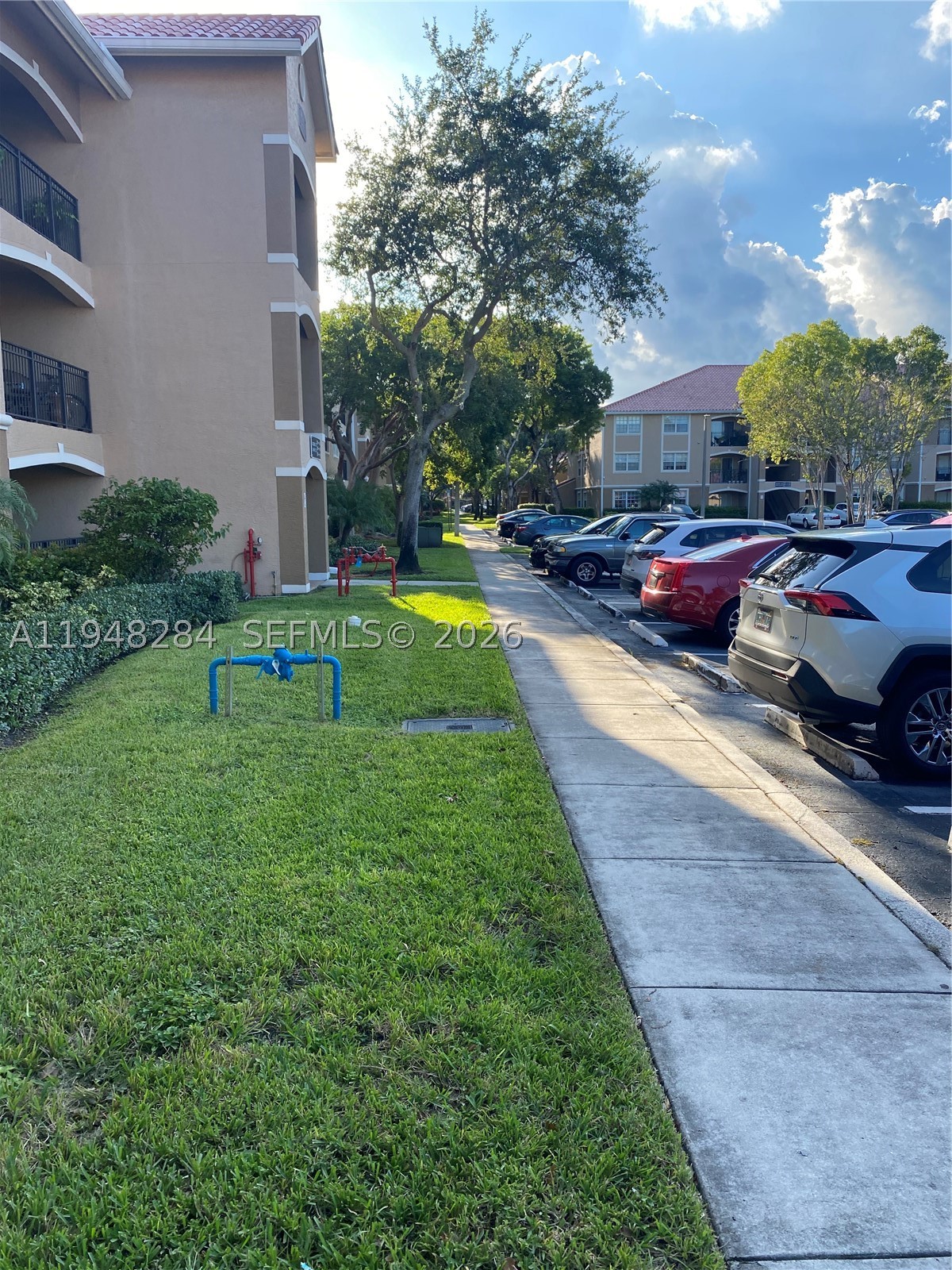 Pembroke Pines photo 2