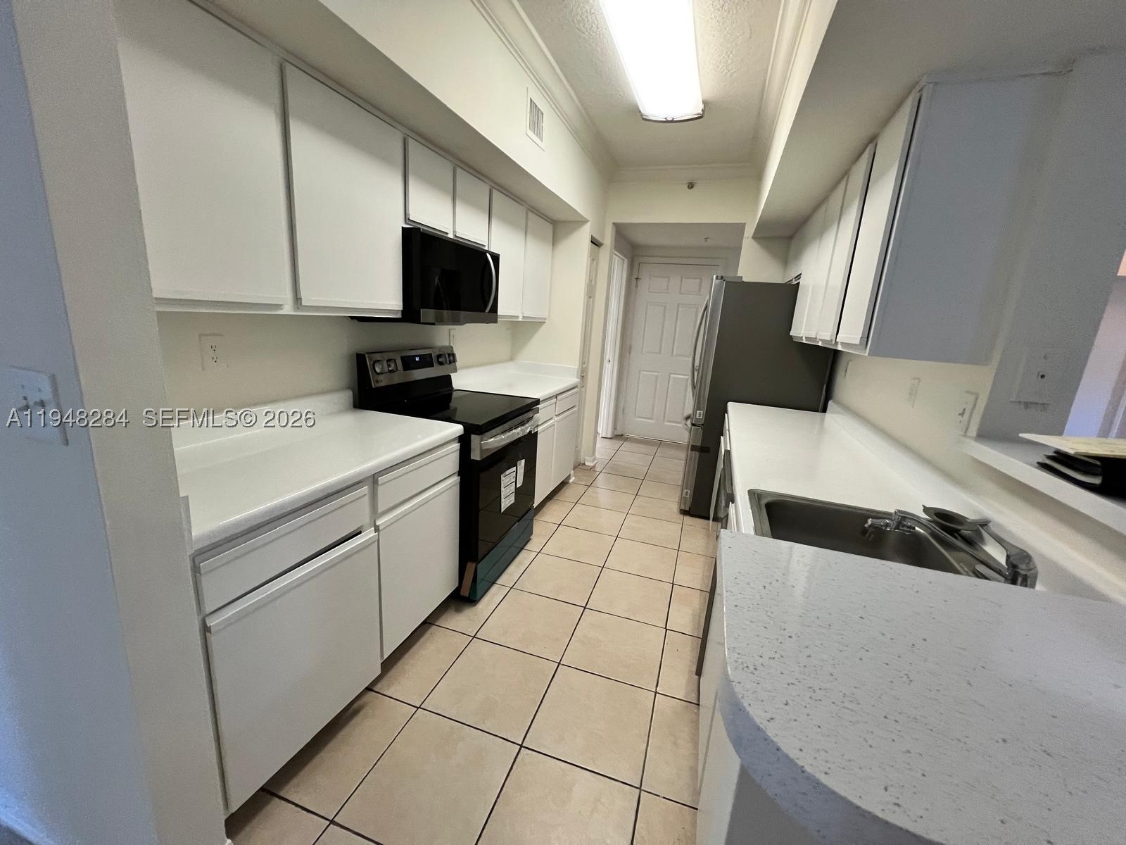 Pembroke Pines photo 4