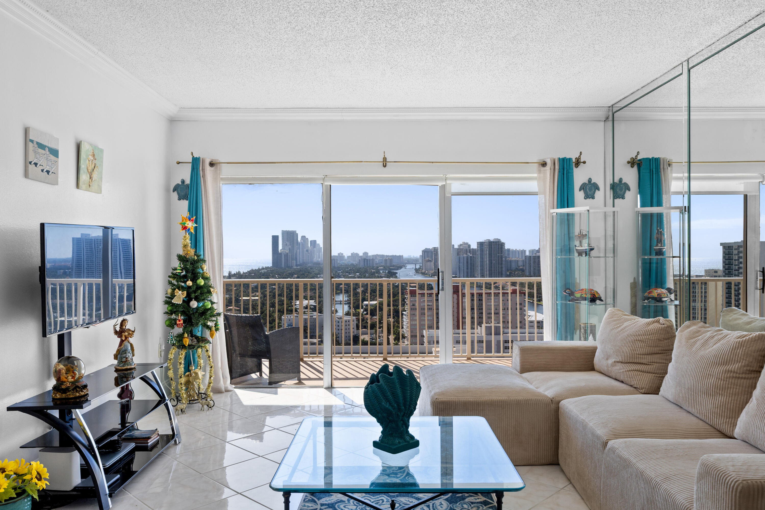 Hallandale Beach photo 5