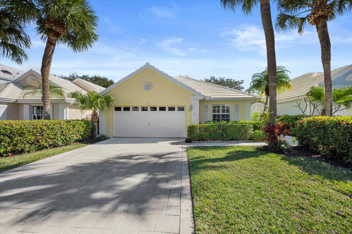 Palm Beach Gardens photo 2