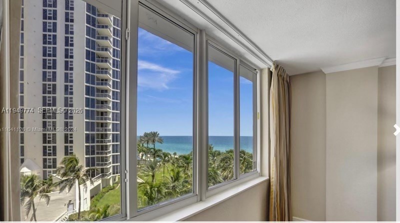 Sunny Isles Beach photo 2