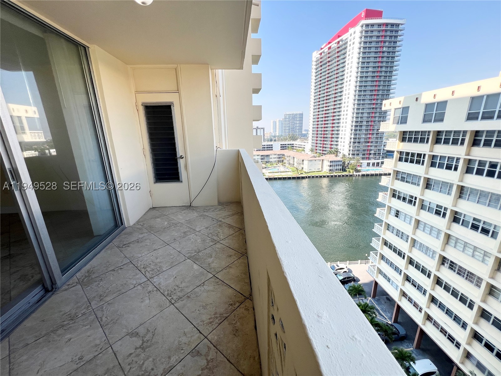 Hallandale Beach photo 3