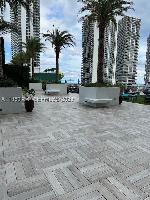 Hollywood photo 5