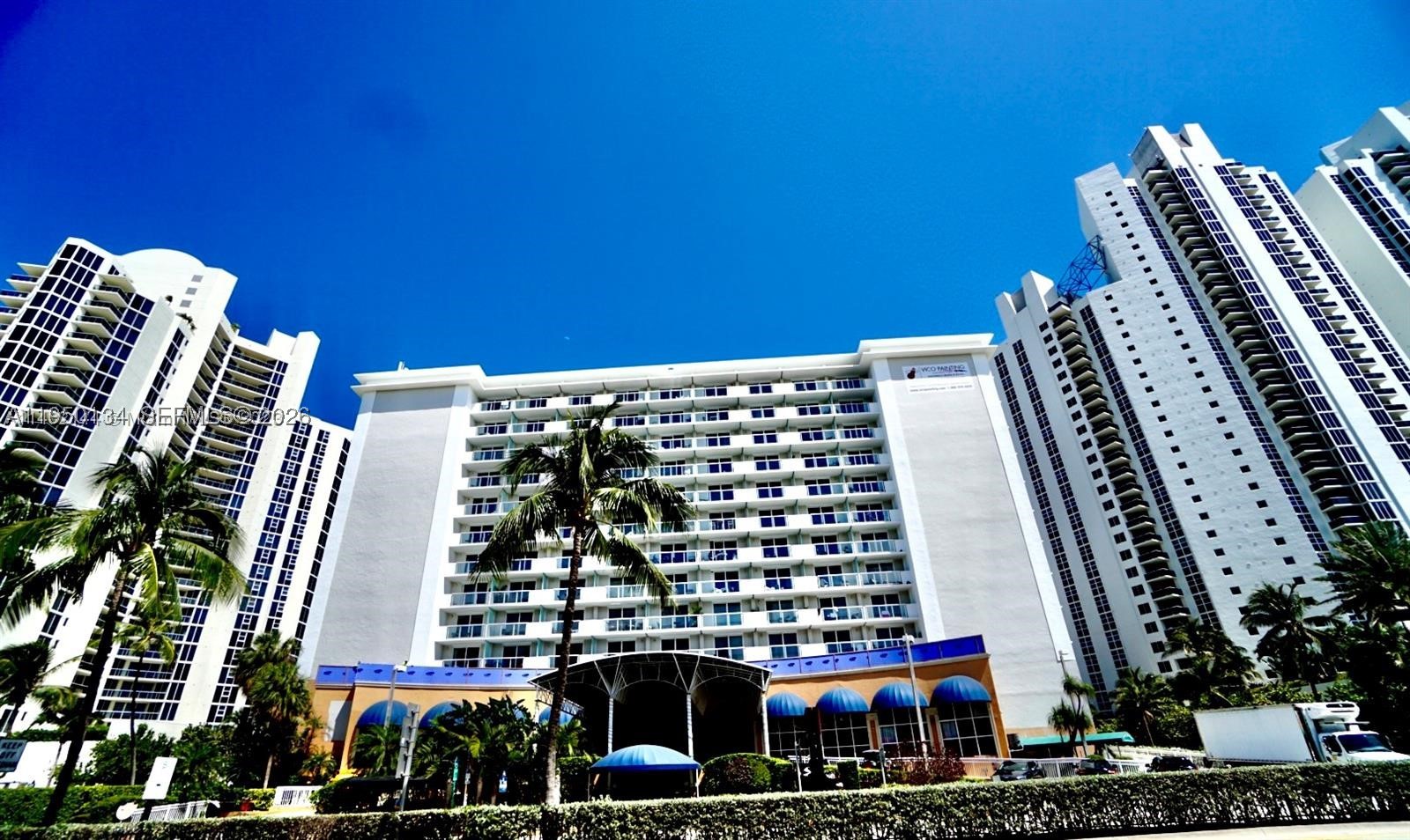 Sunny Isles Beach photo 1