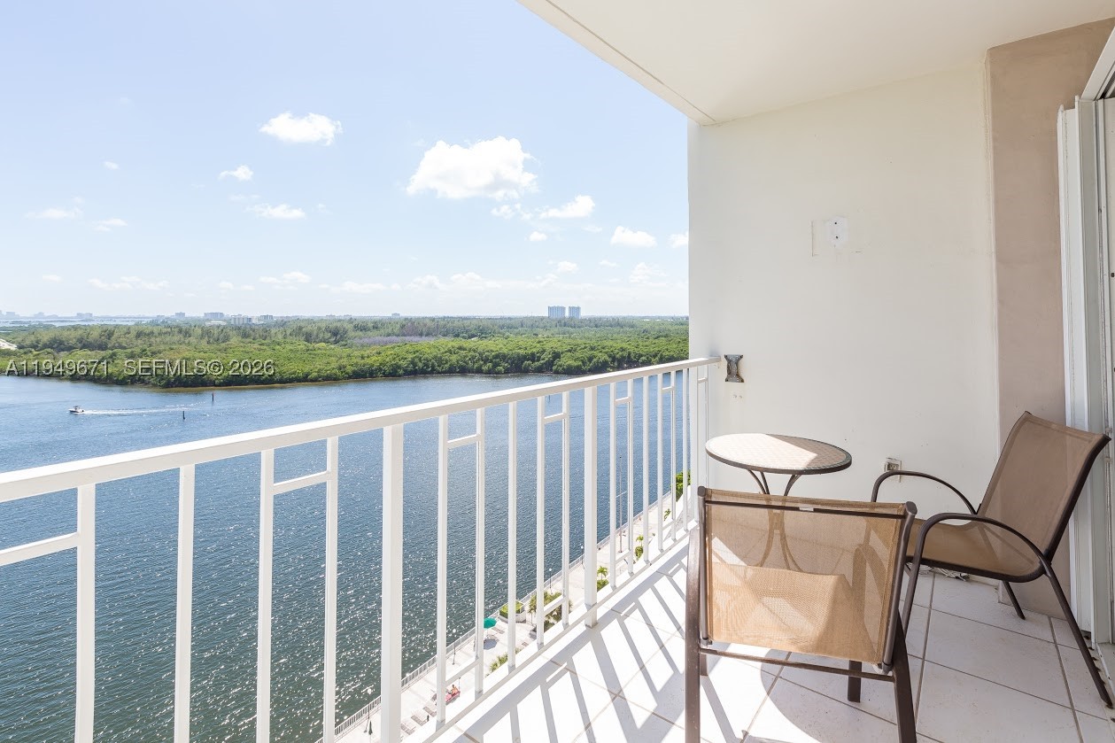 Sunny Isles Beach photo 2