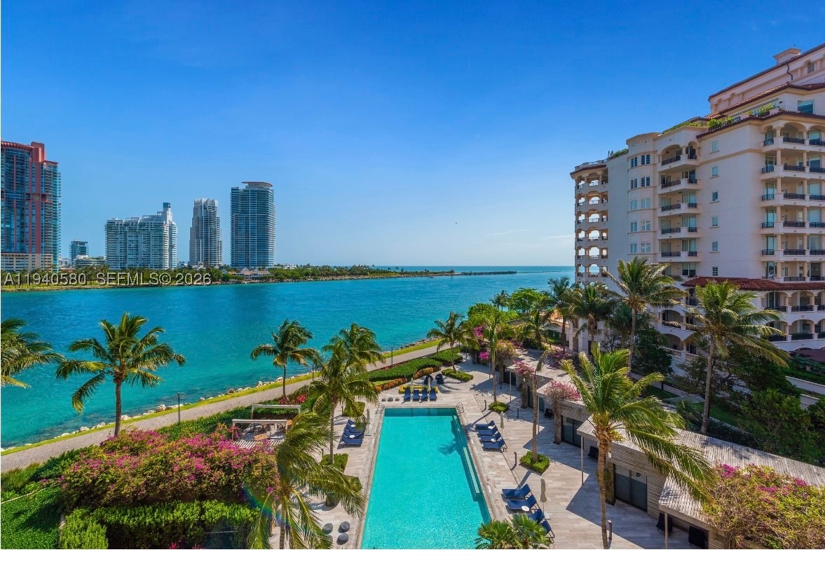 Miami Beach photo 1