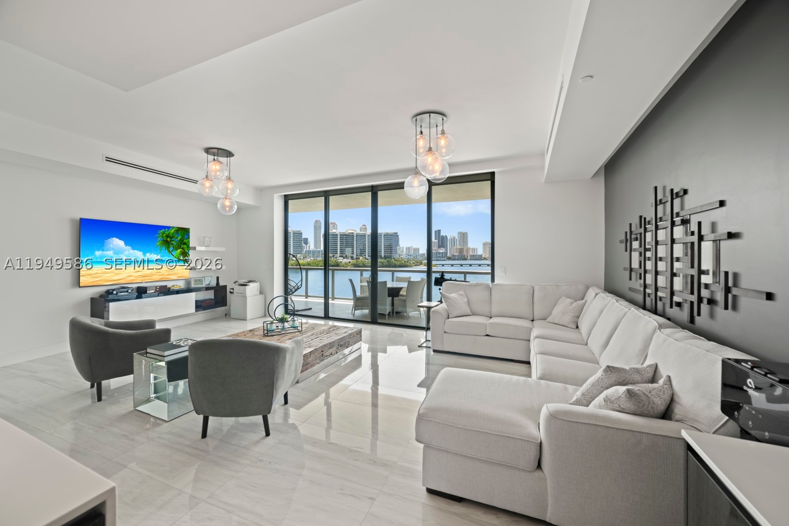 Aventura photo 4