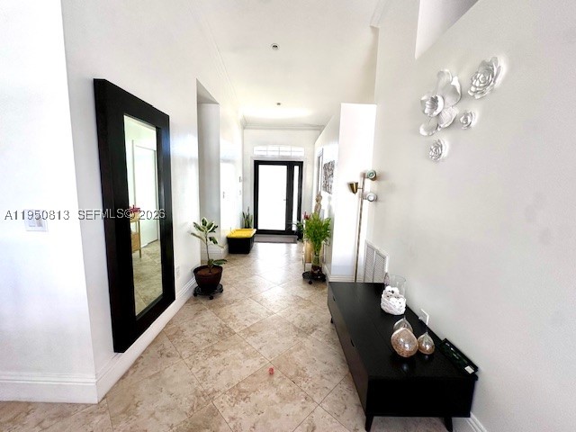 Miramar photo 2