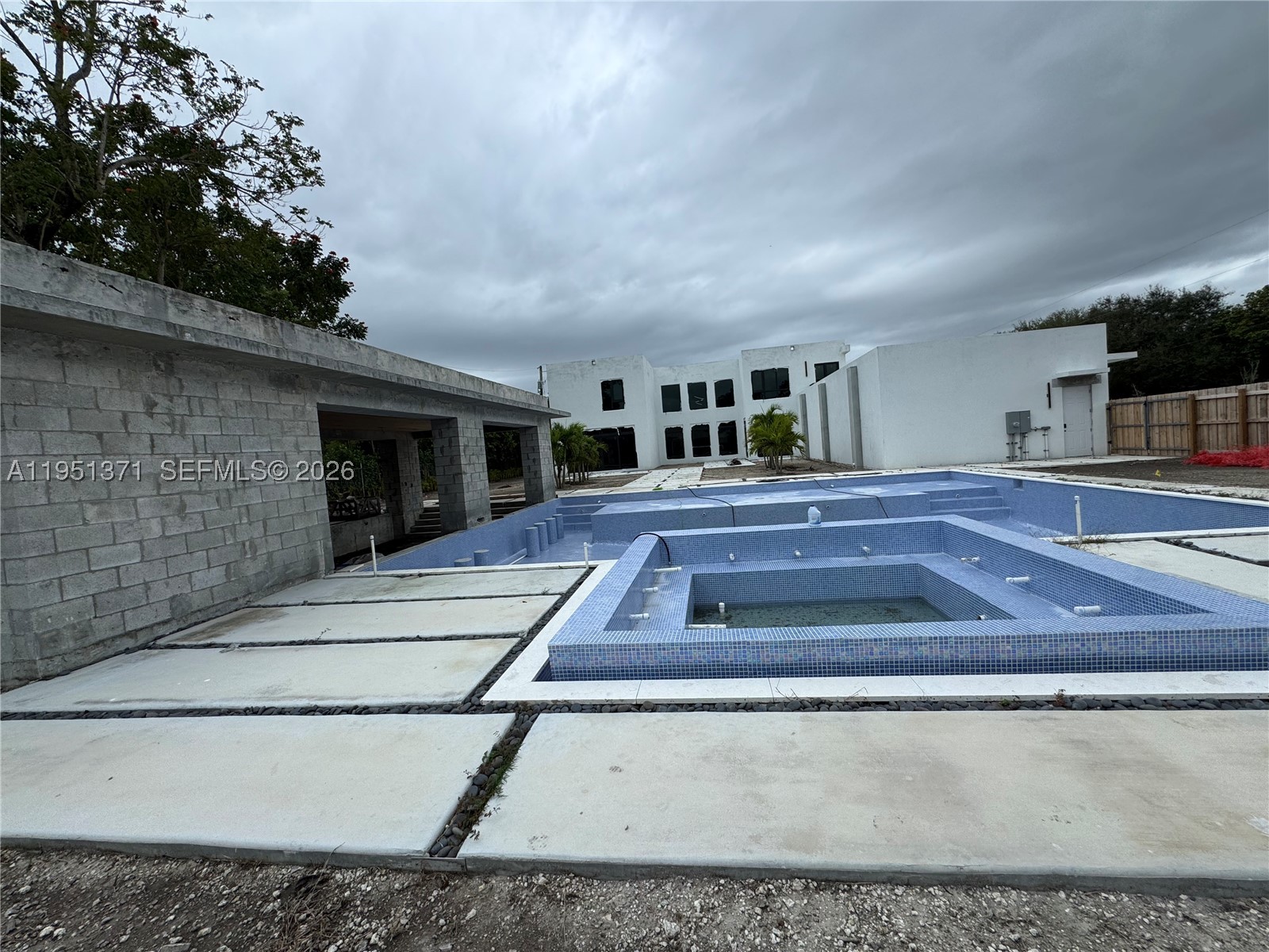 Pinecrest photo 4
