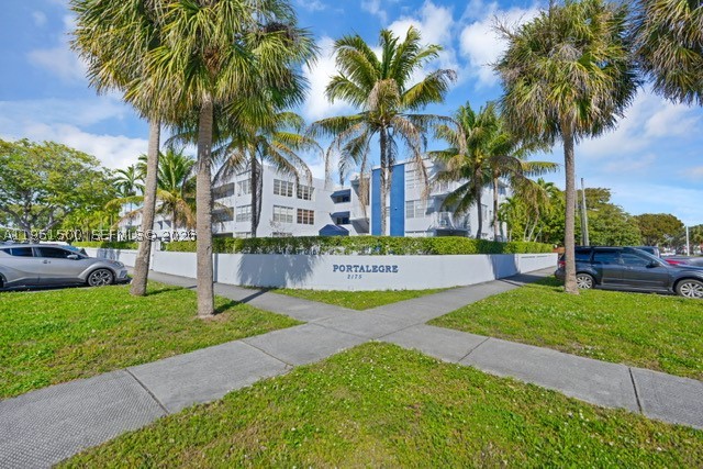 North Miami Beach photo 1