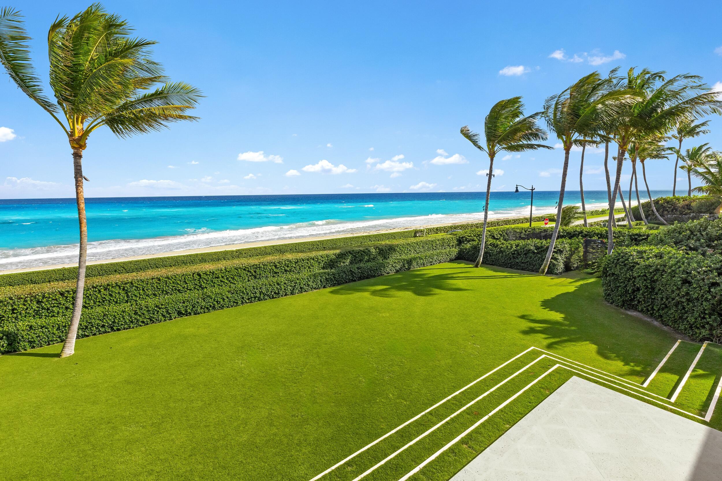 Palm Beach photo 1