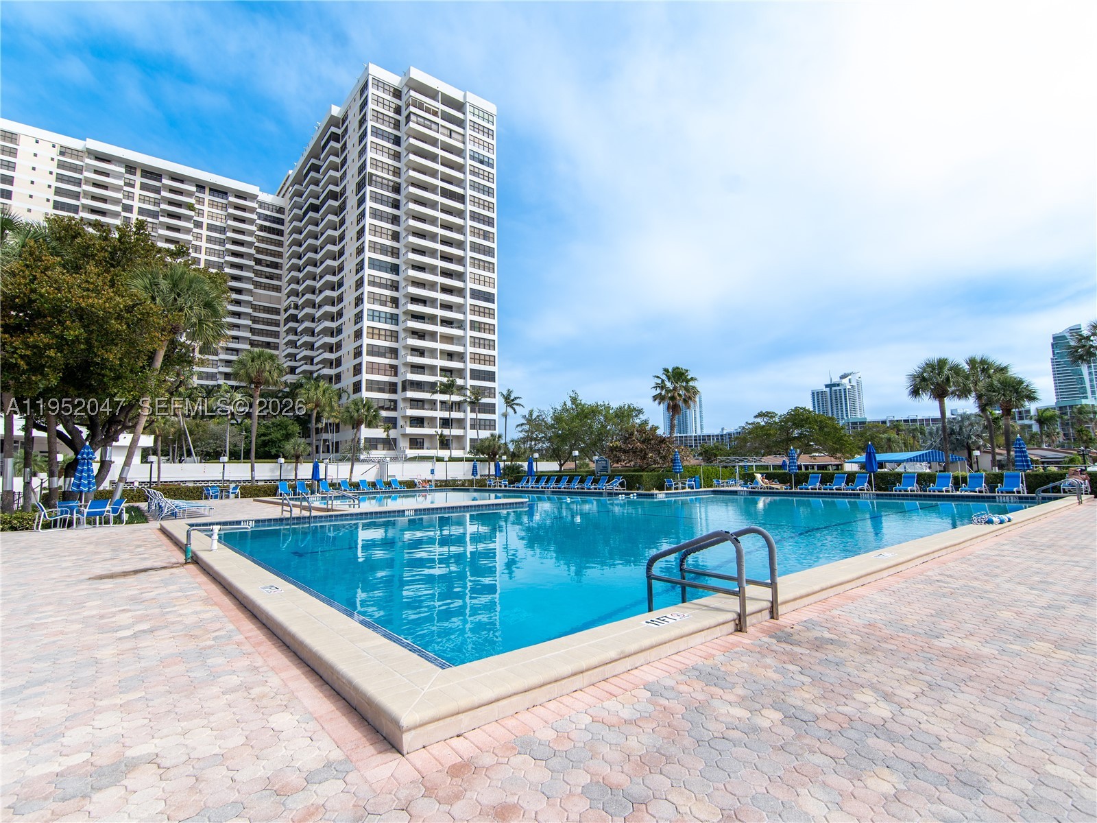 Hallandale Beach photo 3