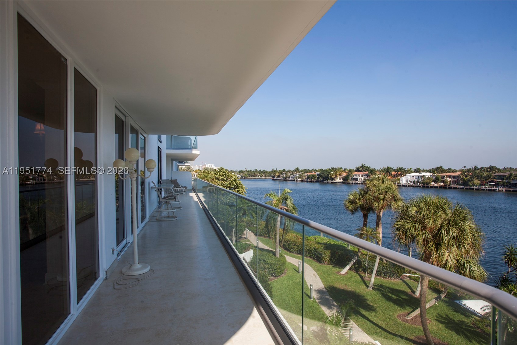 Aventura photo 1