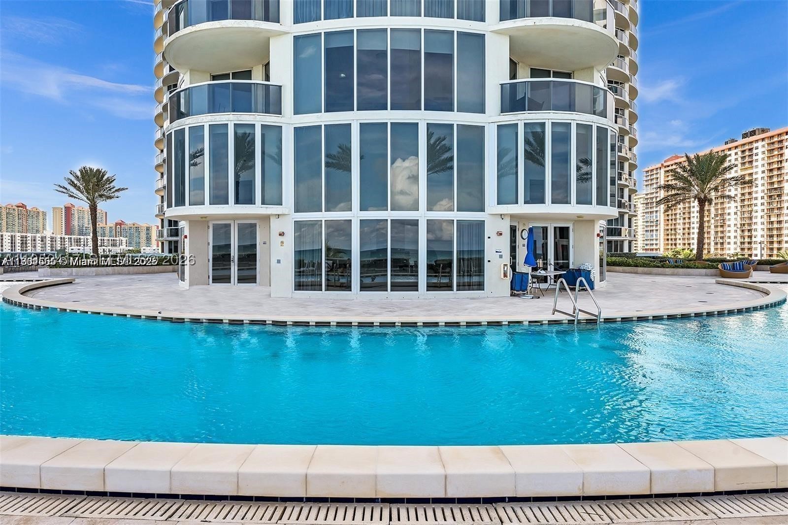 Sunny Isles Beach photo 1