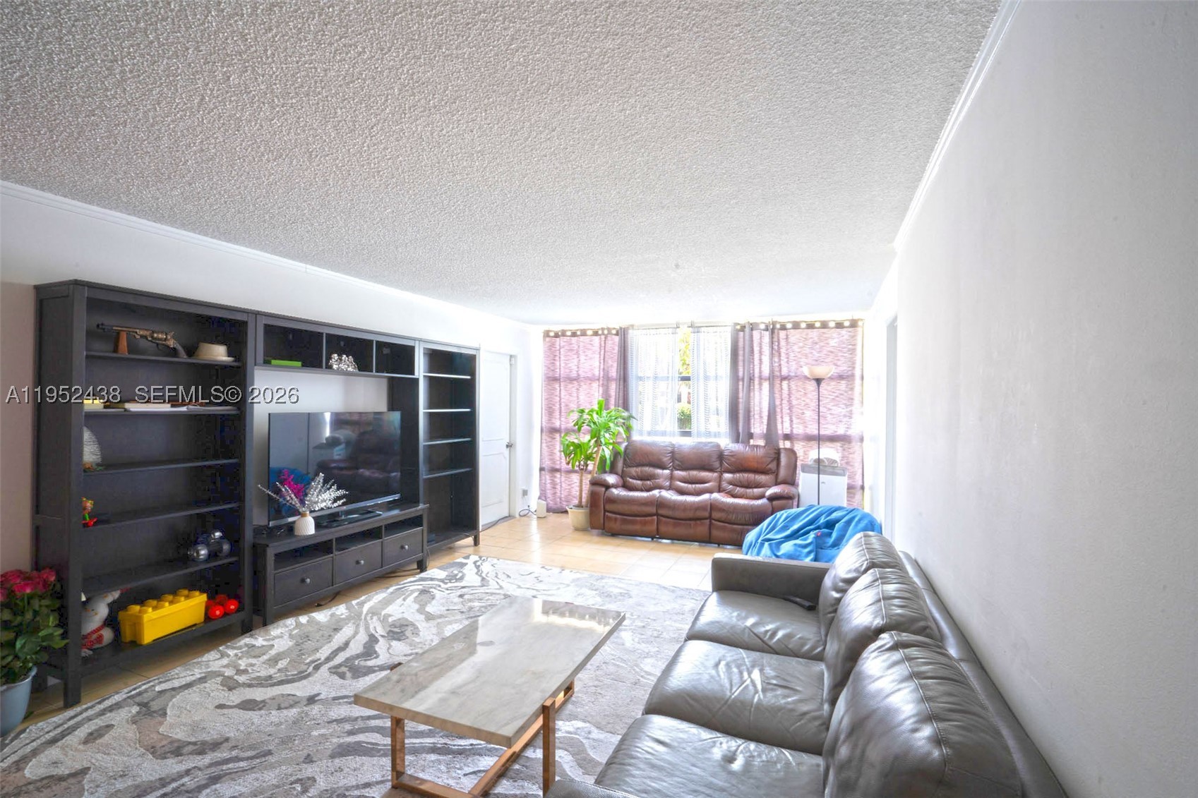 Hallandale Beach photo 2
