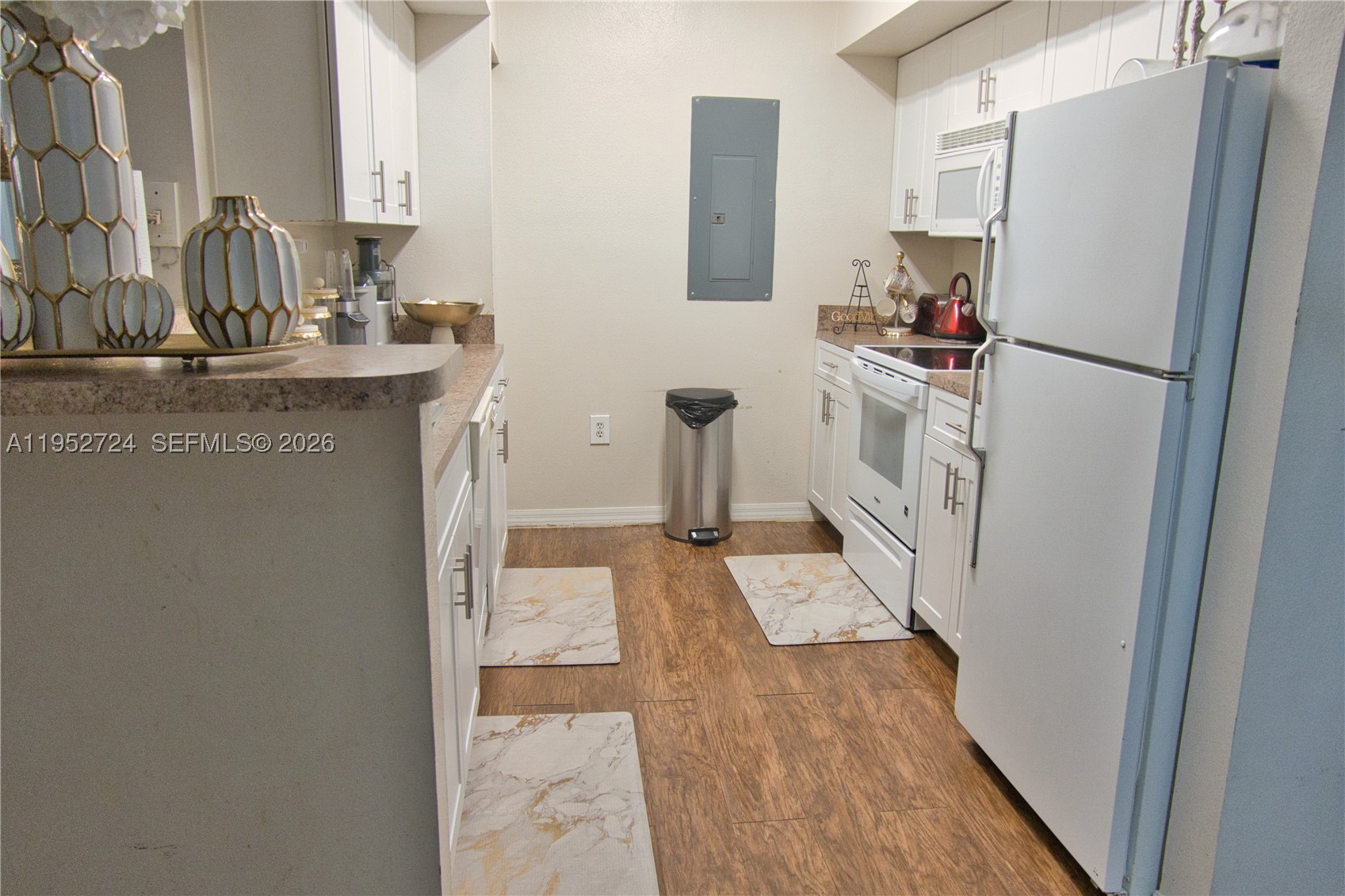 Pembroke Pines photo 4