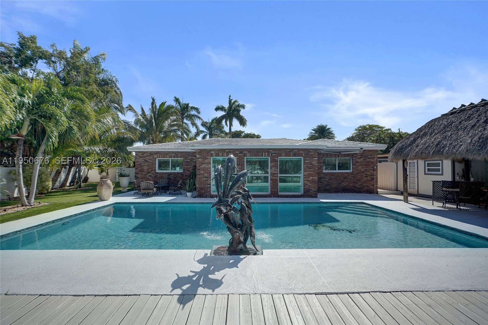 North Miami photo 4