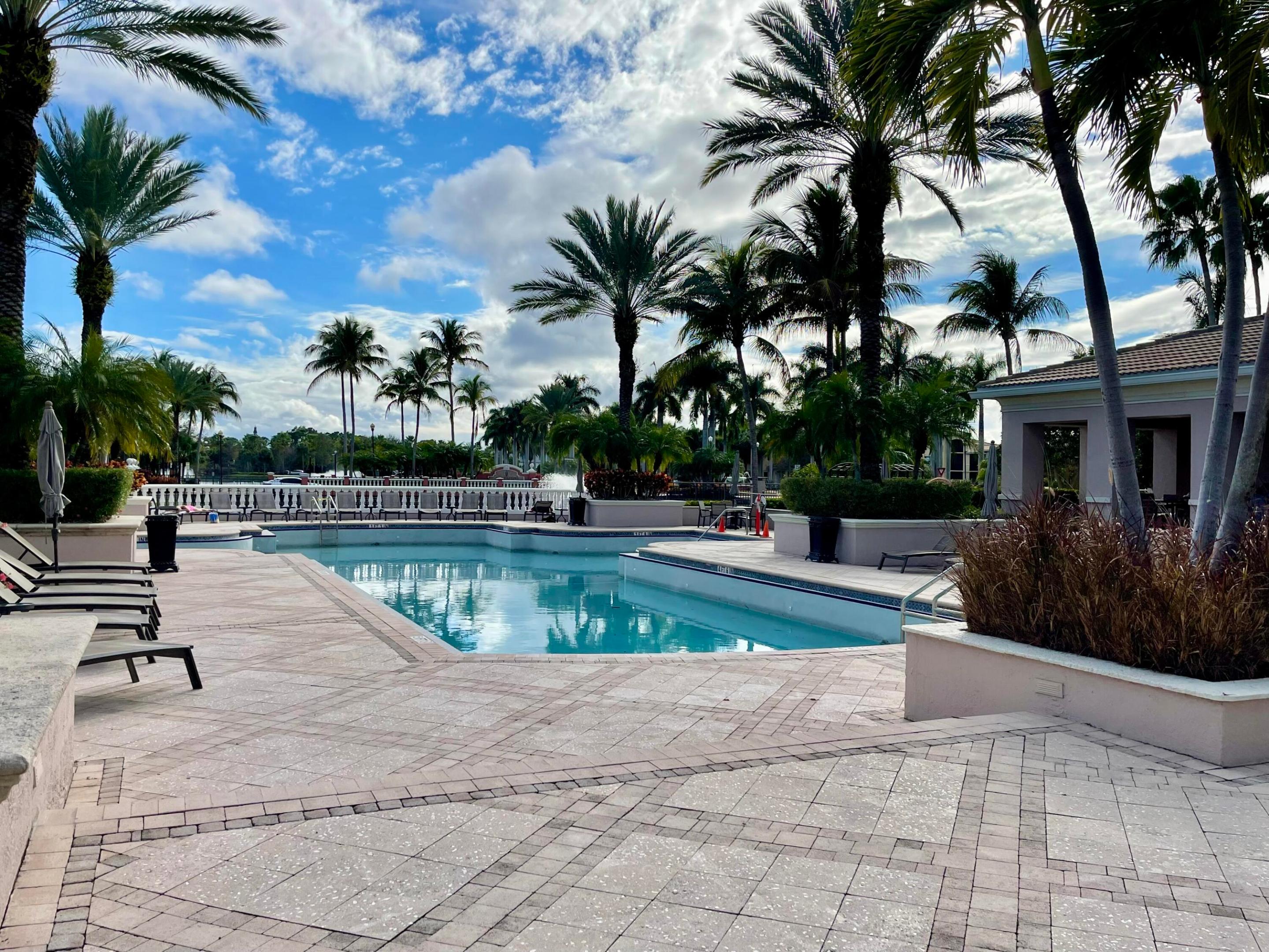 Palm Beach Gardens photo 3