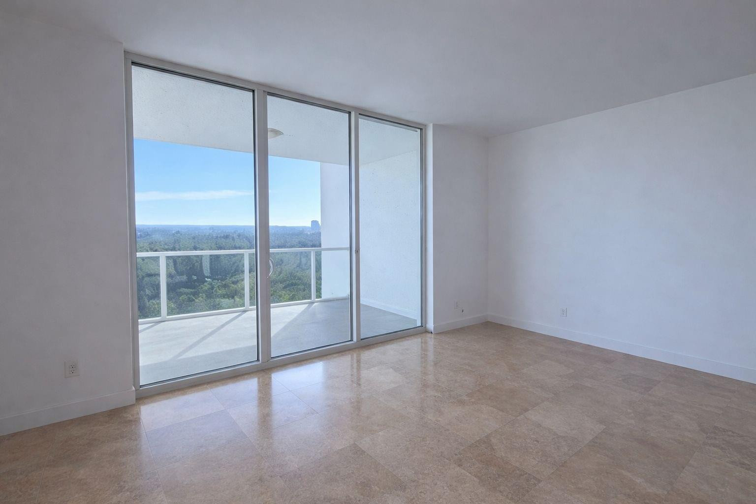North Miami photo 3