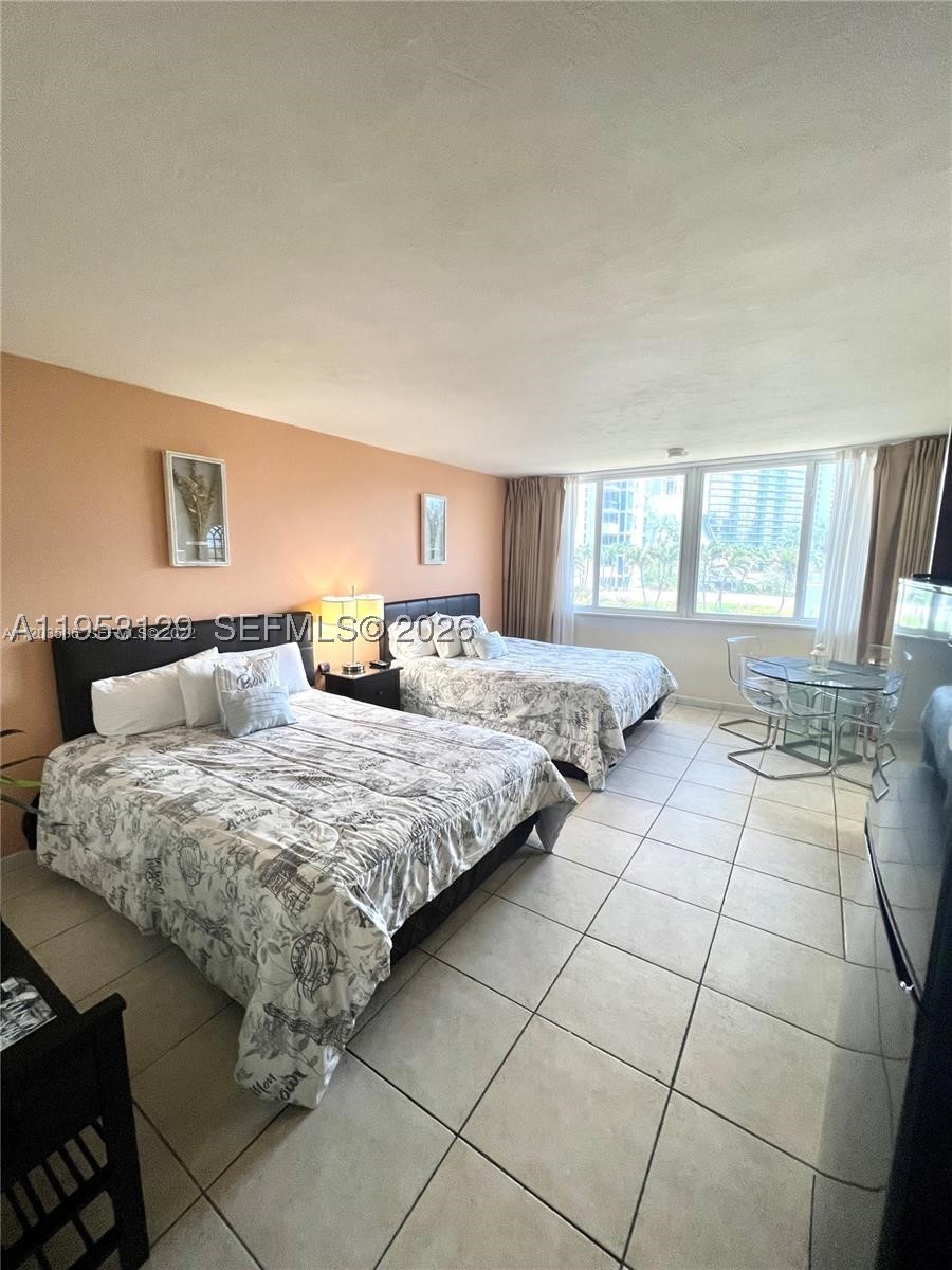 Sunny Isles Beach photo 4