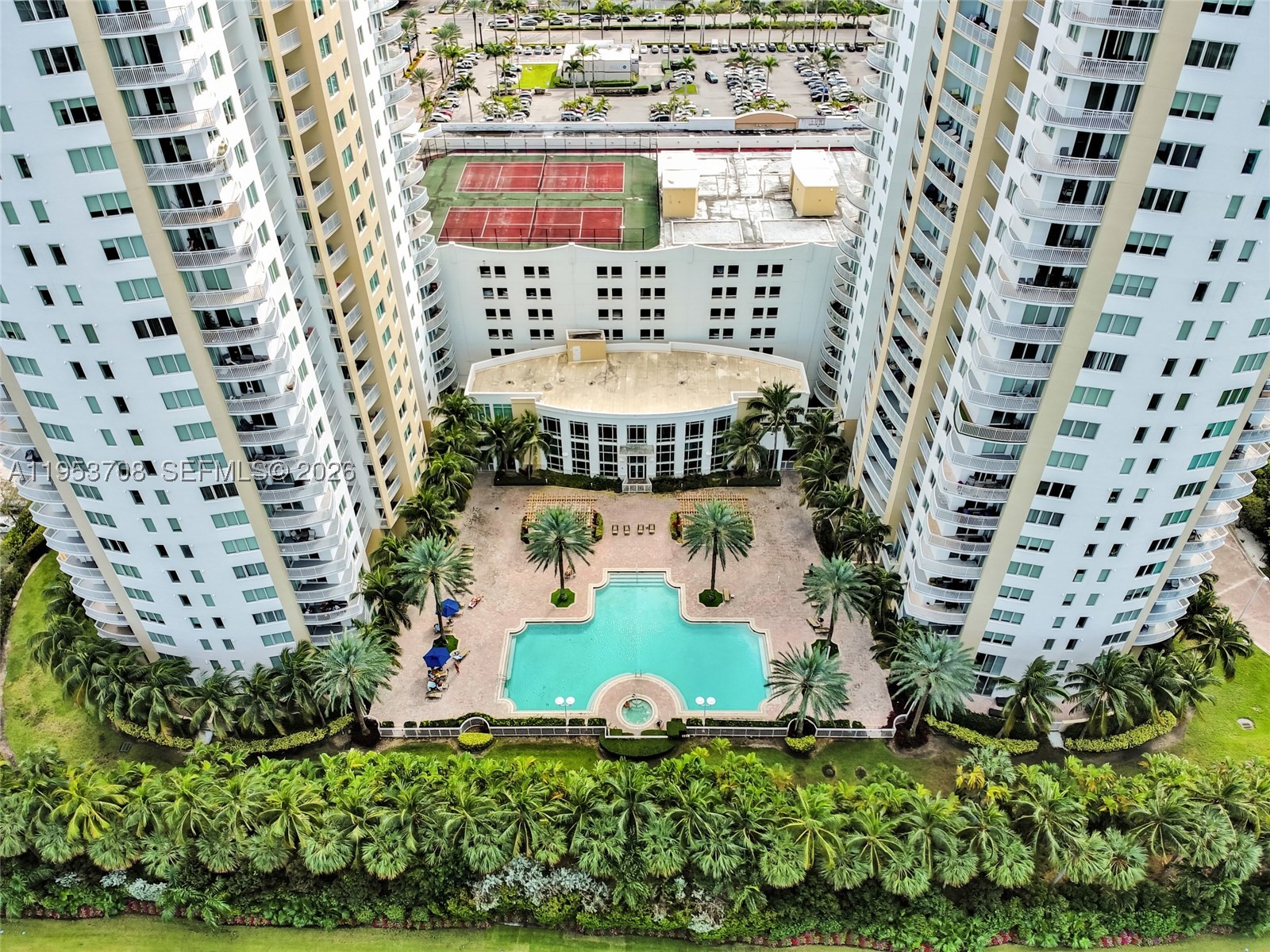 Hallandale Beach photo 3
