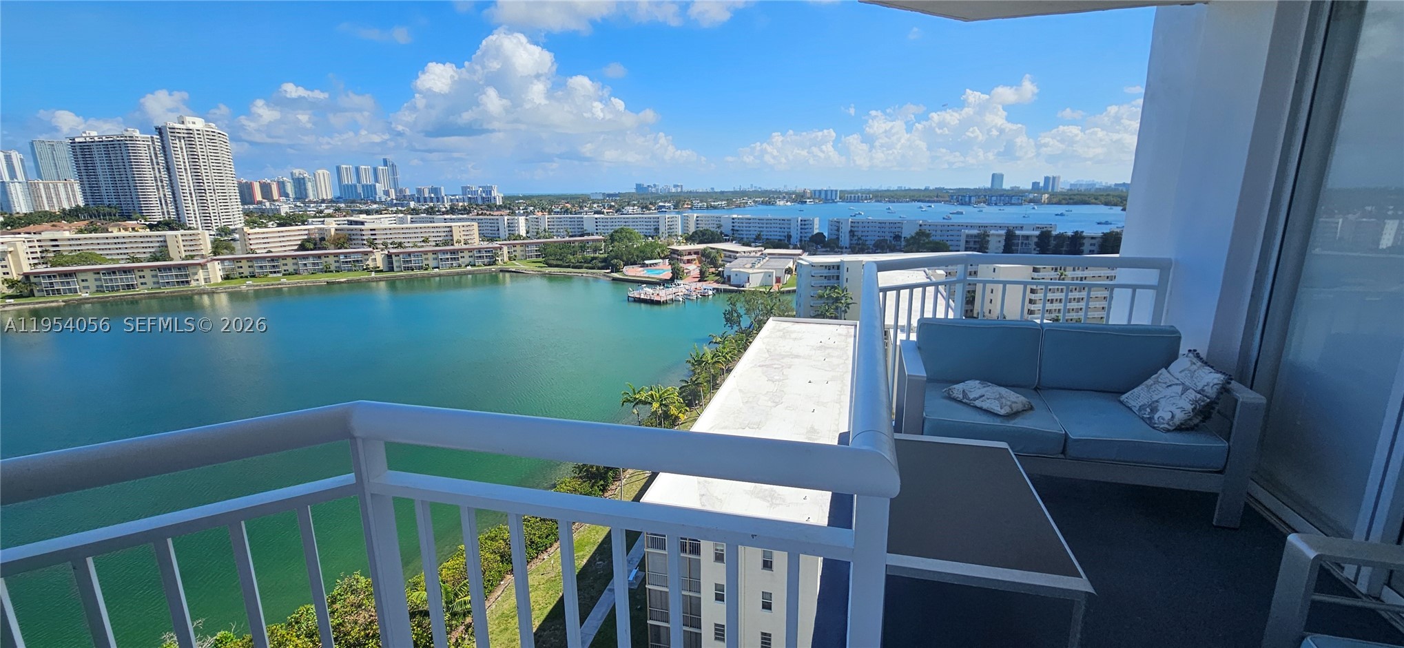 Aventura photo 3