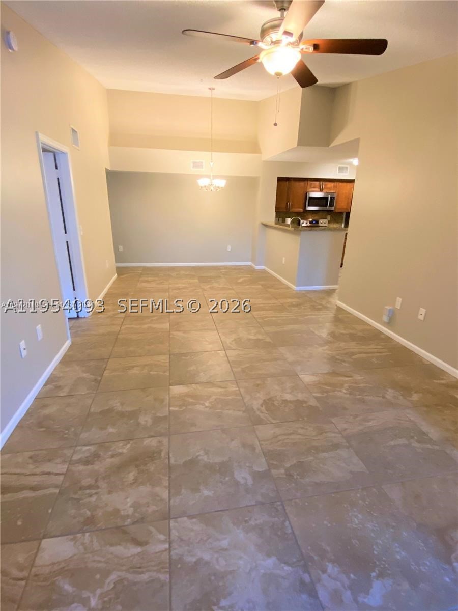 Miramar photo 1