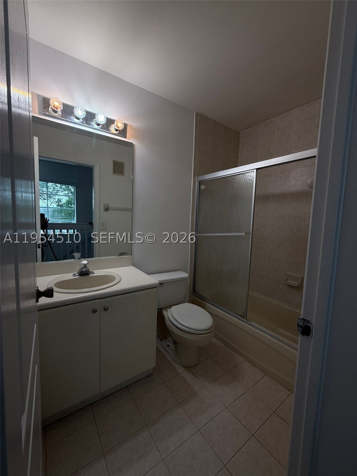 Hialeah photo 4