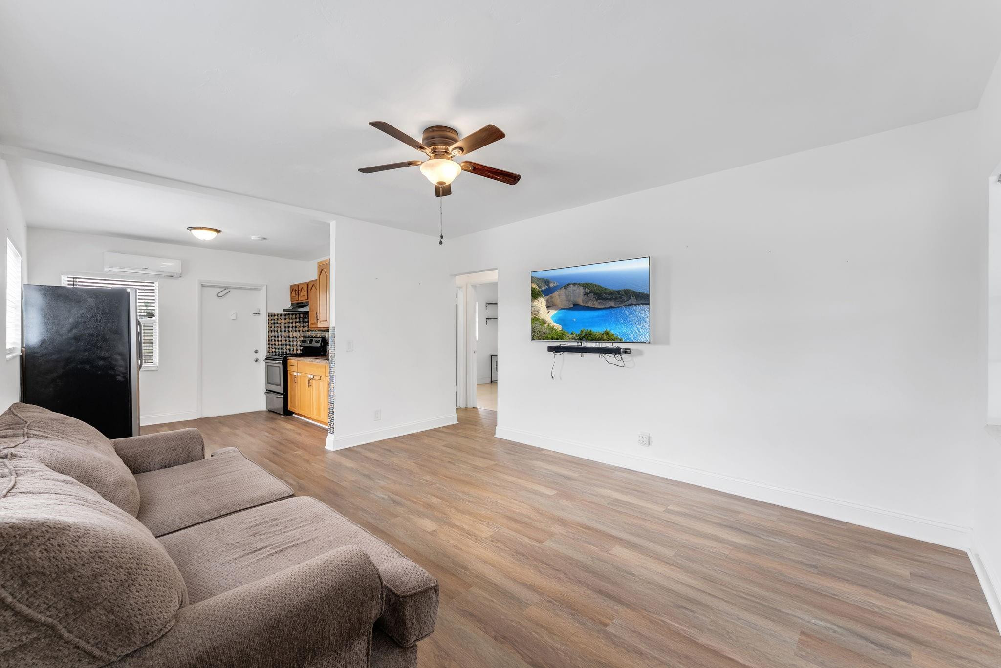 Pembroke Pines photo 3