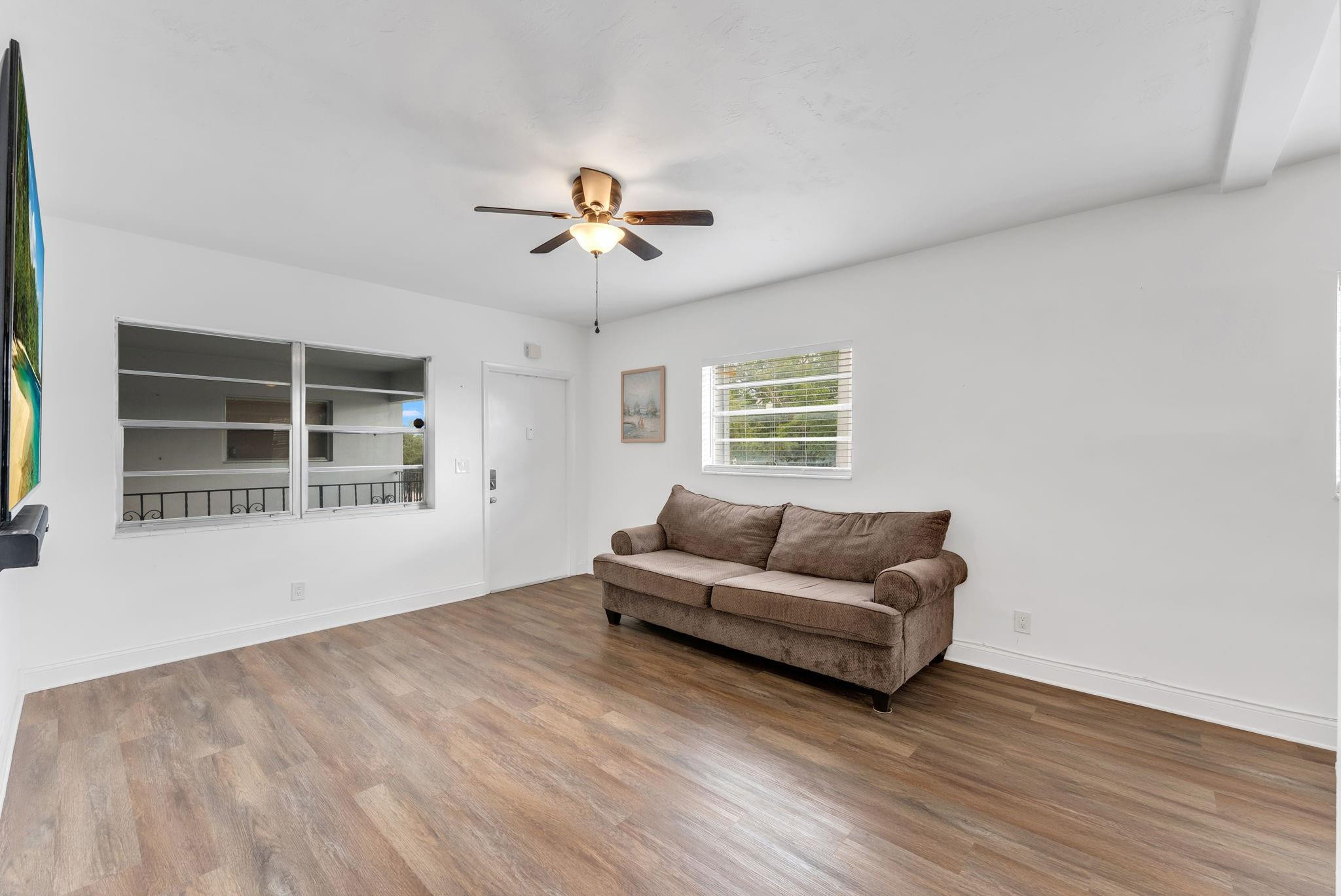 Pembroke Pines photo 5