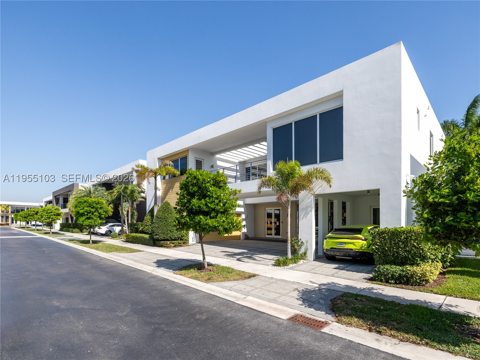 Doral photo 3