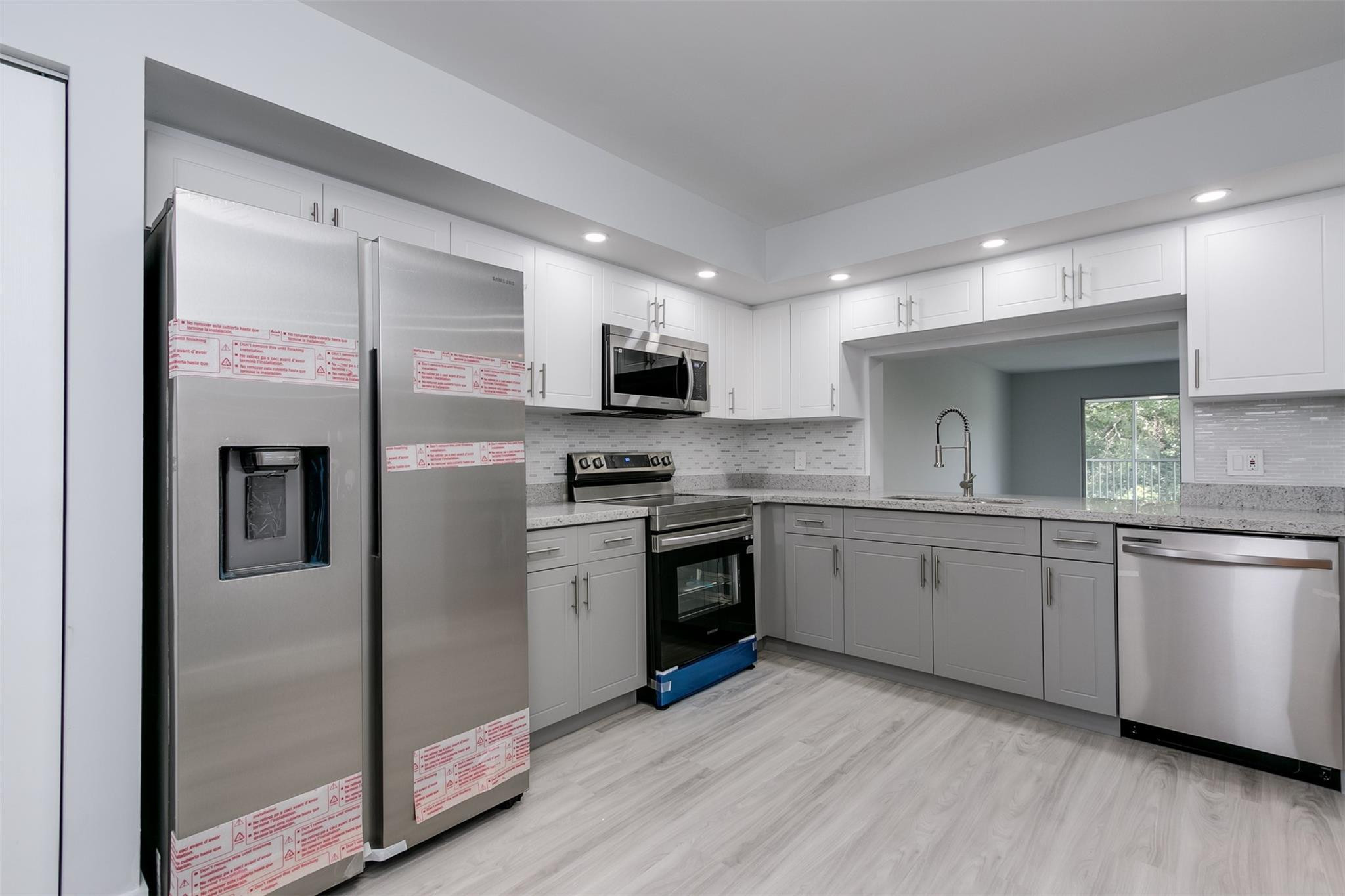 Pembroke Pines photo 4