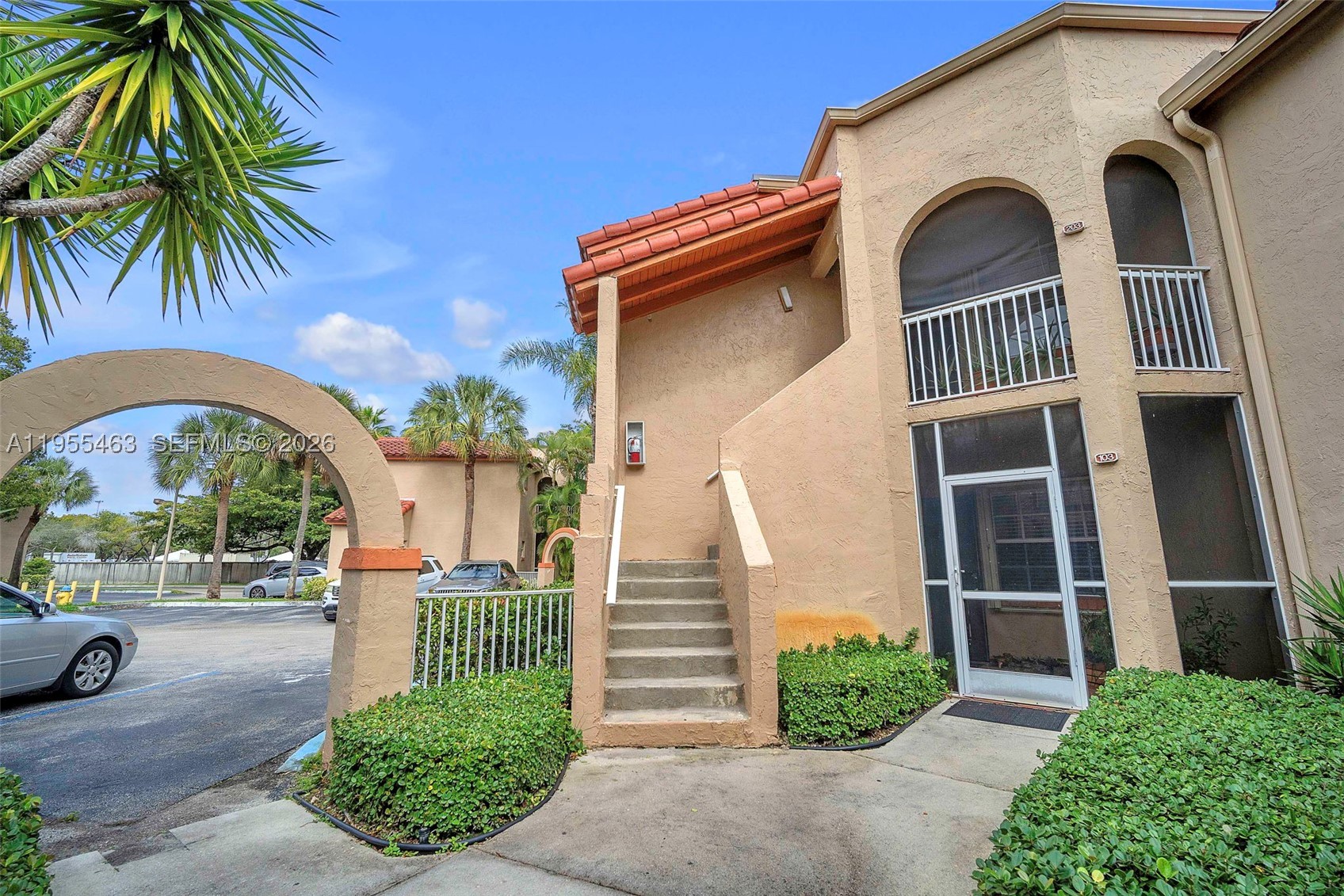 Pembroke Pines photo 1