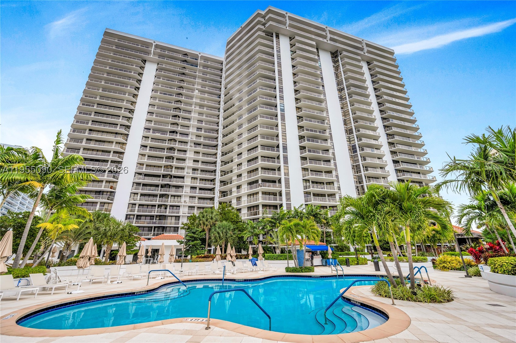 Aventura photo 1