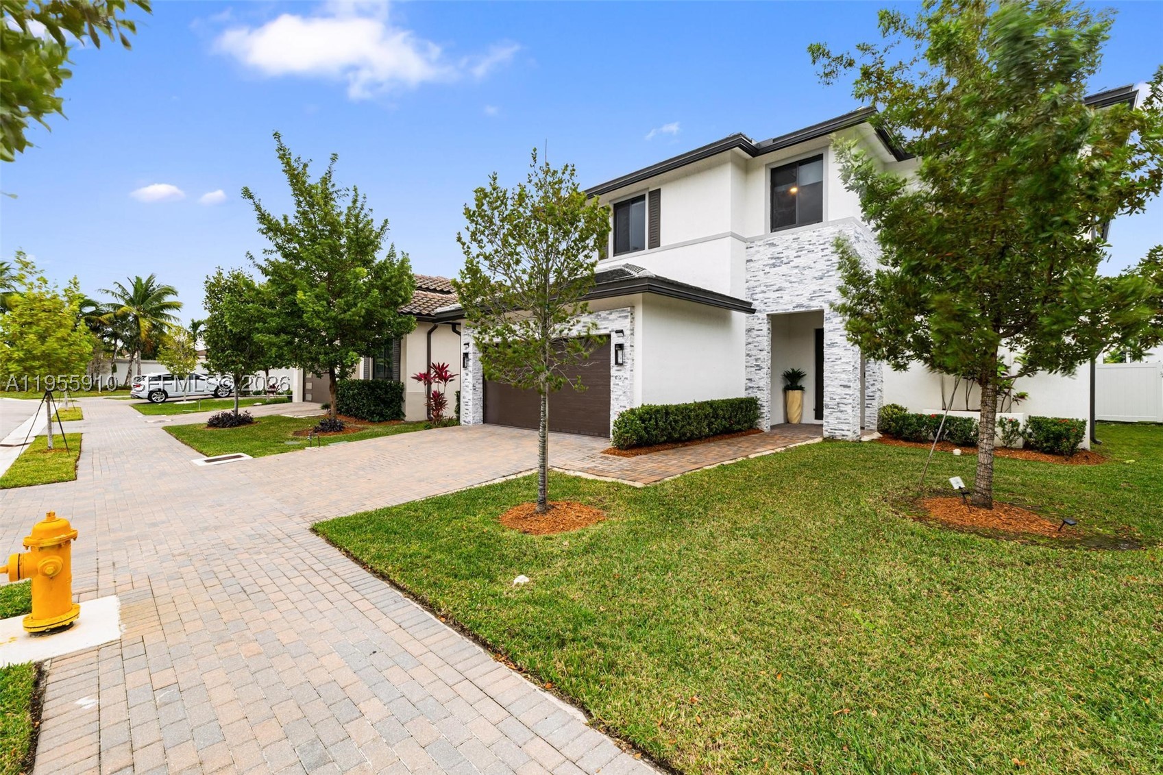 Doral photo 2
