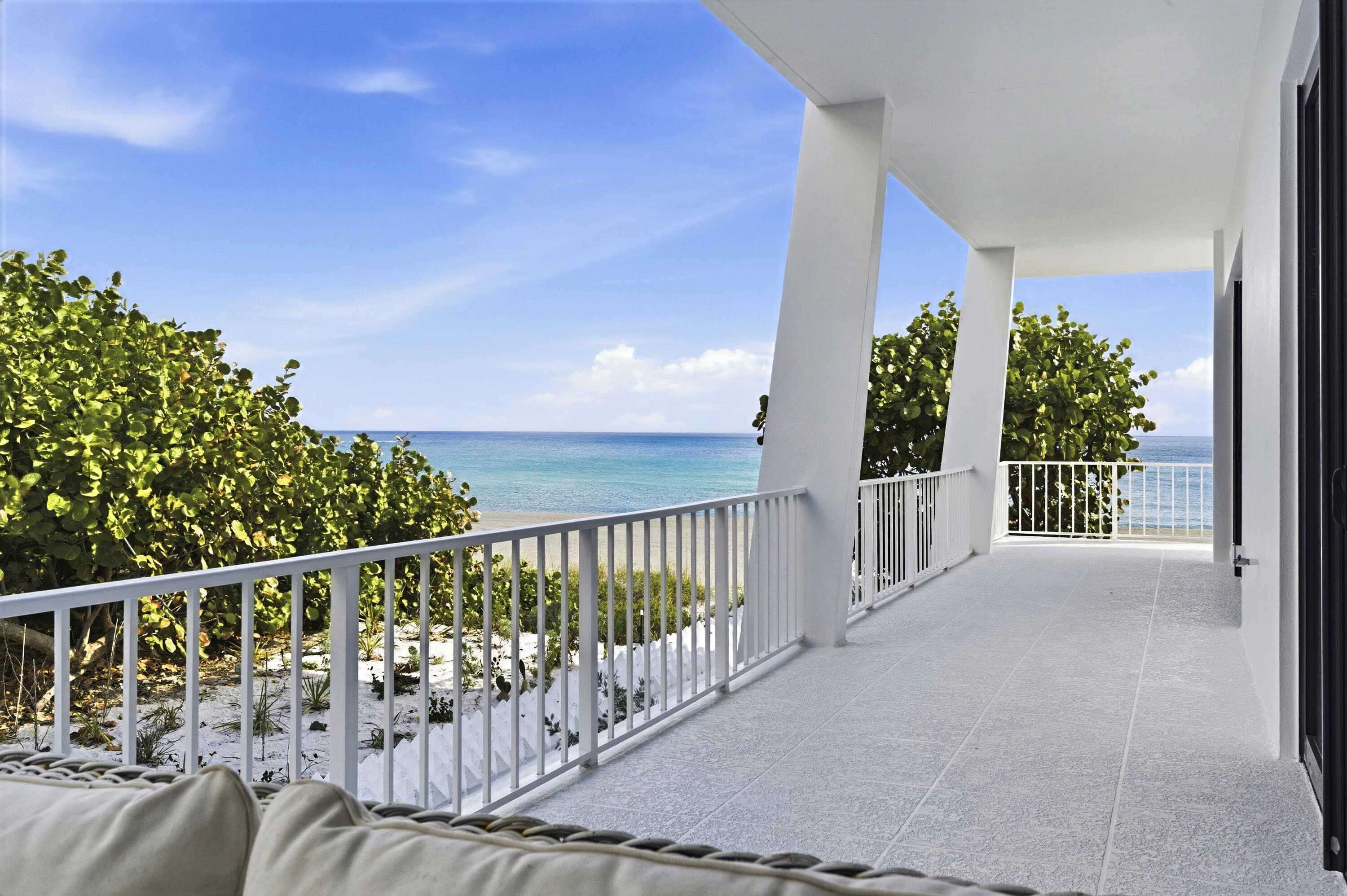 Palm Beach photo 1