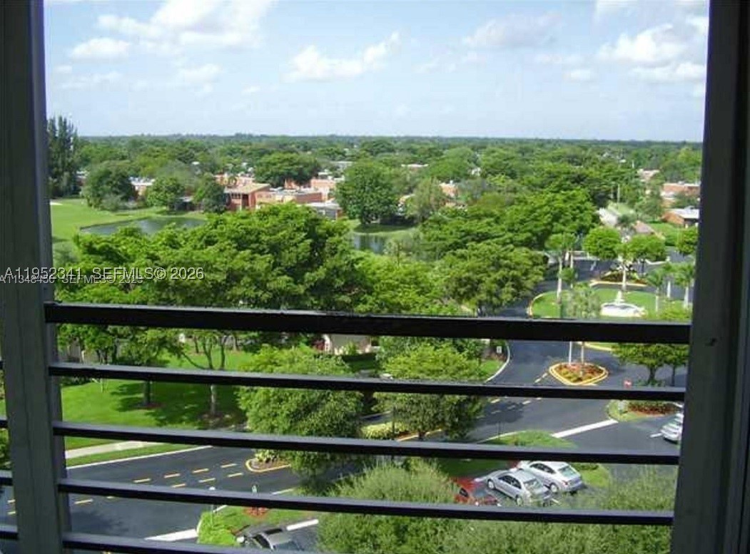 Pembroke Pines photo 1