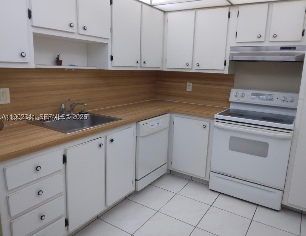 Pembroke Pines photo 3