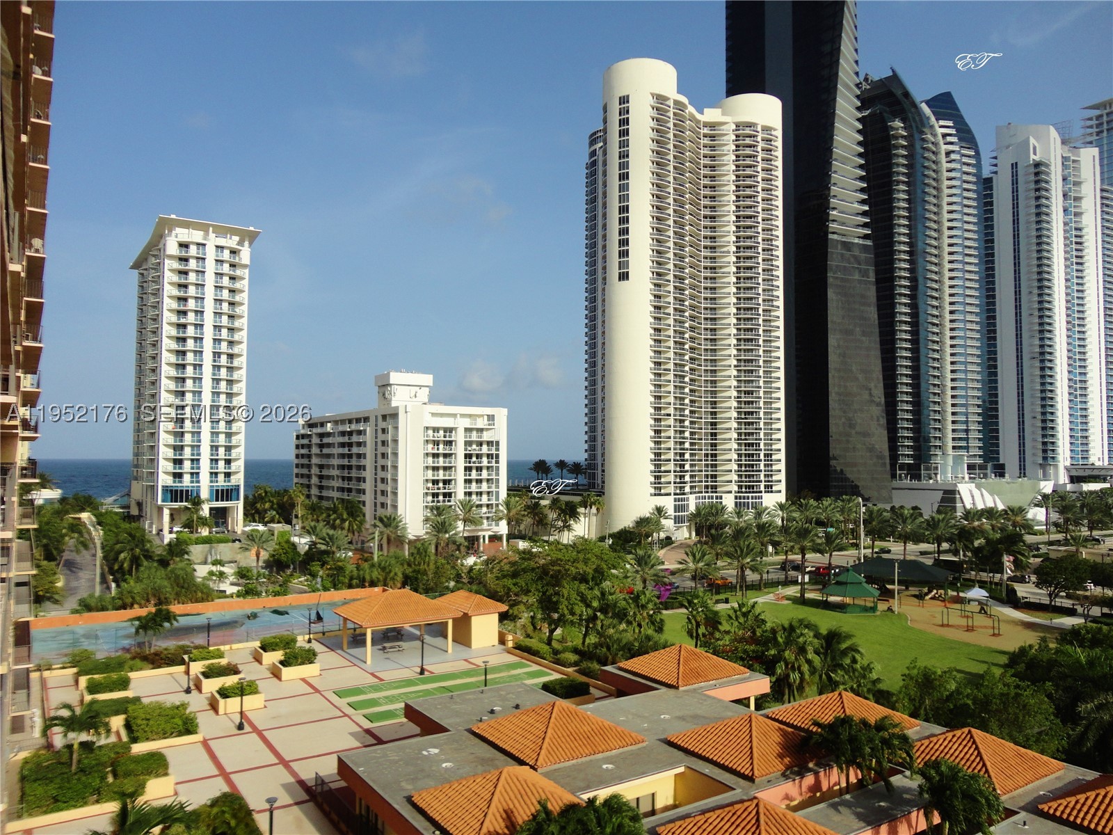 Sunny Isles Beach photo 1