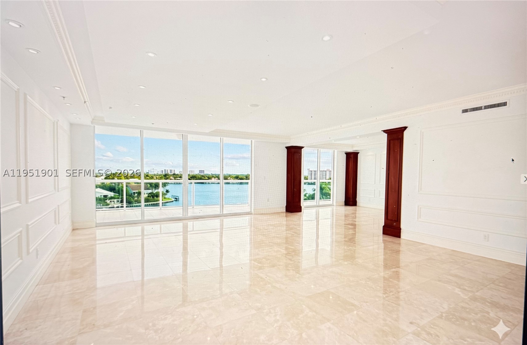 Aventura photo 2