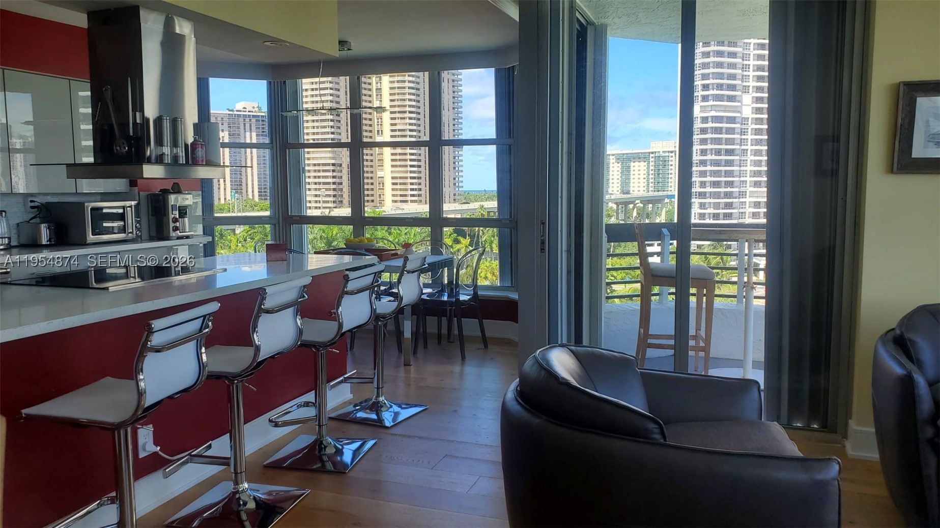 Aventura photo 4