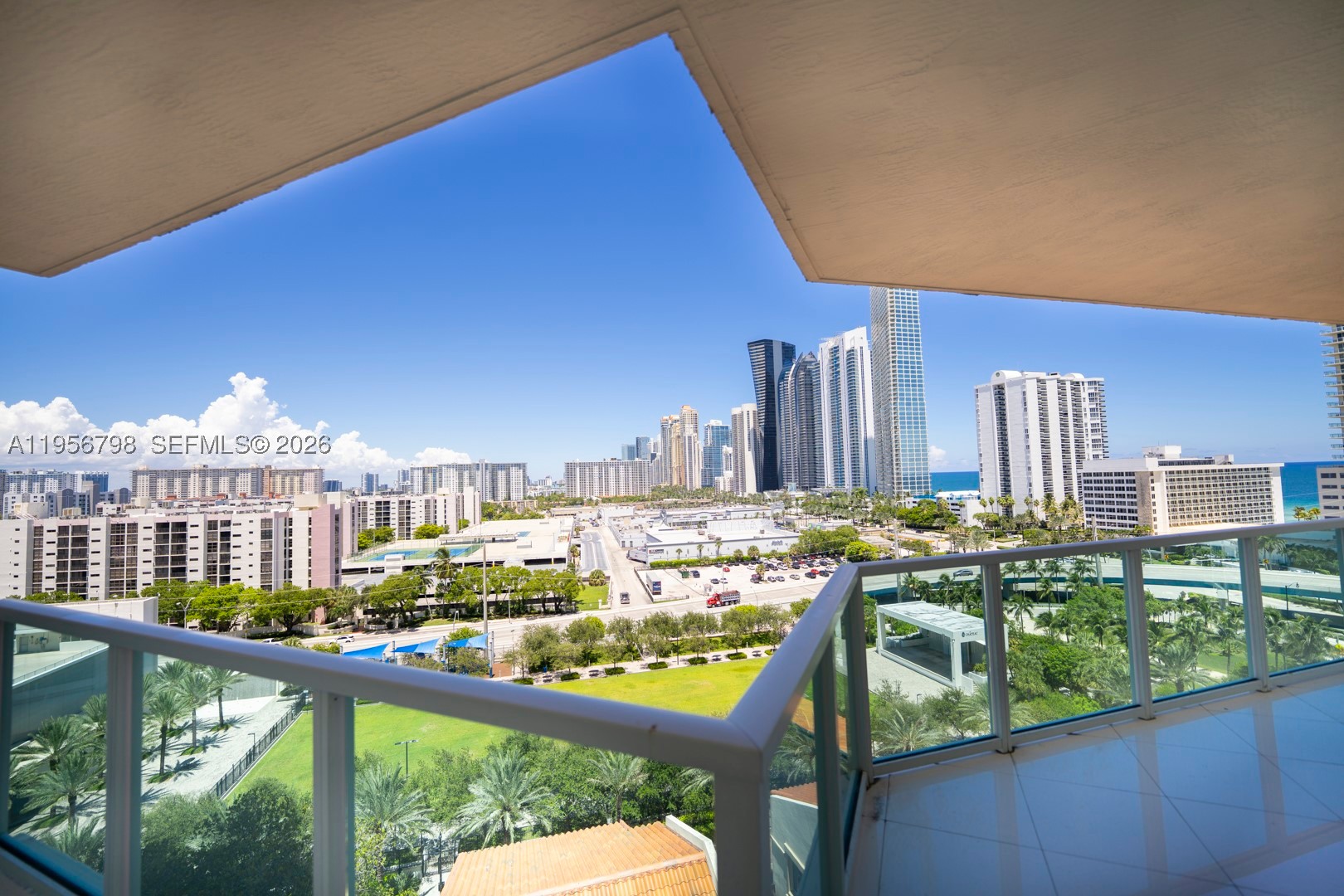 Sunny Isles Beach photo 2