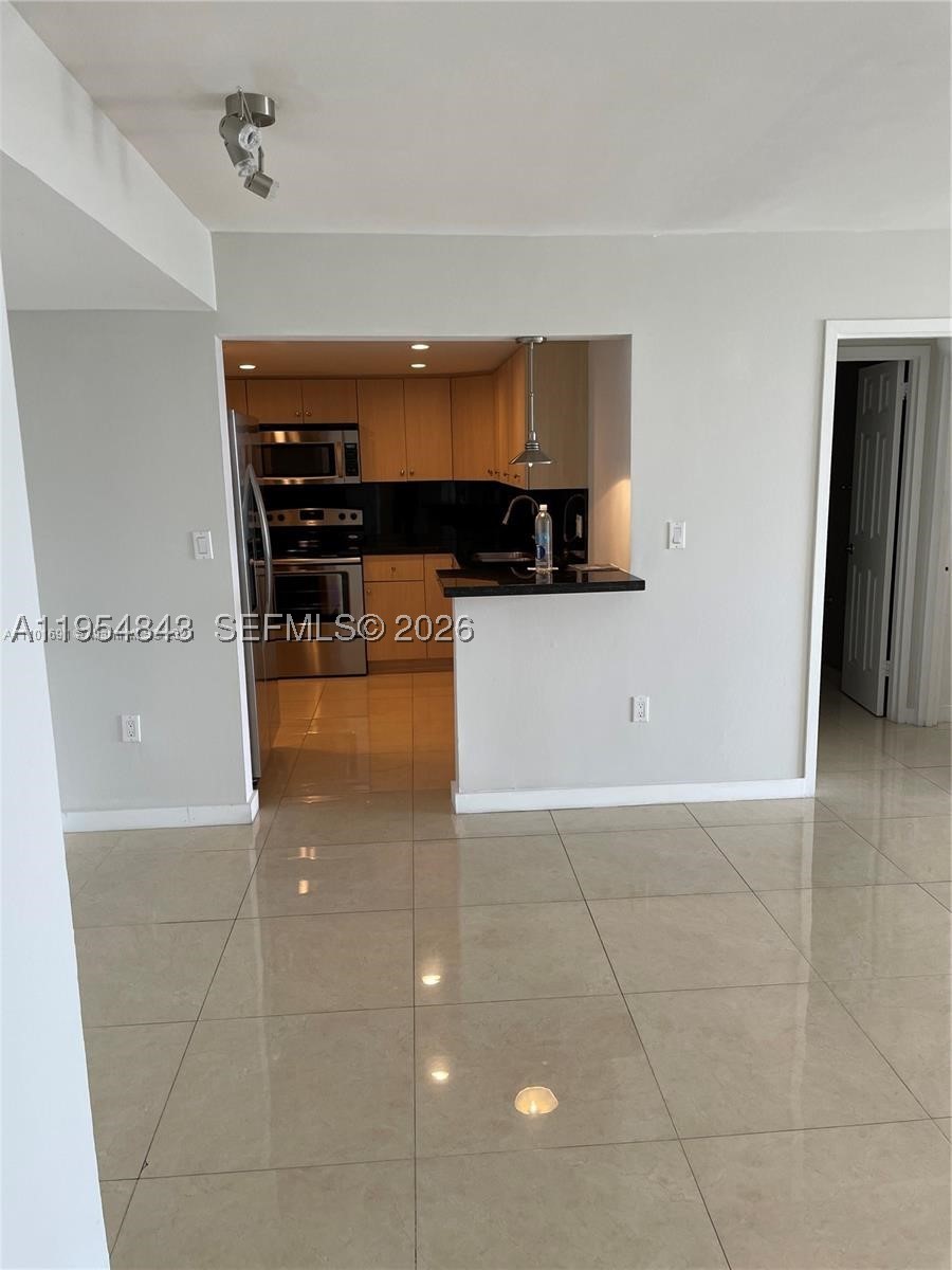 North Miami photo 2