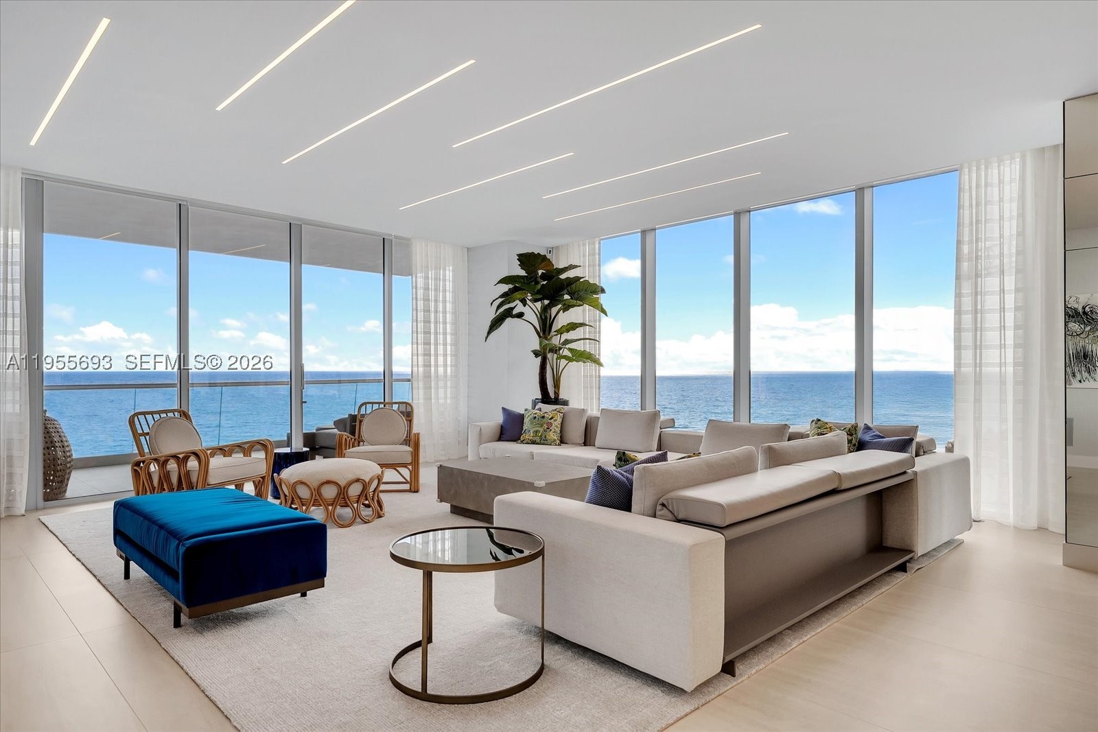 Sunny Isles Beach photo 1