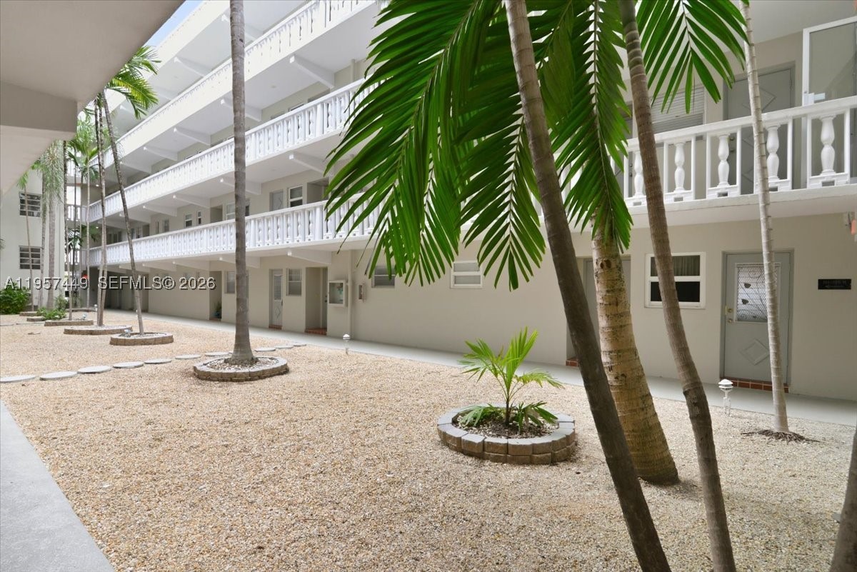 Hallandale Beach photo 5
